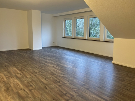 Zentral aber ruhig gelegen, 21423 Winsen (Luhe), Dachgeschosswohnung