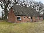 Hausansicht - Bungalow mit Fachwerk-Charme in idyllischer Lage